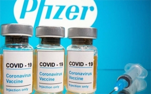 CEO de Pfizer vende 62% de sus acciones el día que su vacuna floreció