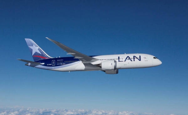 Por precio del dólar LAN cambió plan de vuelo en inversión y expansión