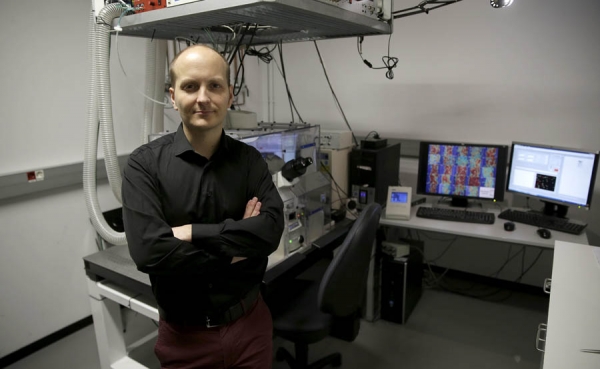 El físico Xavier Trepat gana el Premio Banco Sabadell de Biomedicina