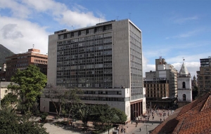 Emisor mantiene congelados los tipos de inter&eacute;s