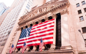 Wall Street pierde parte de sus ganancias tras alcanzar máximos históricos