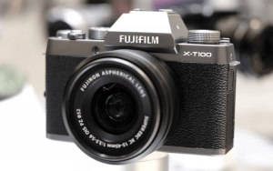 Fujifilm lanza su nueva cámara digital con sistema mirrorless XT100