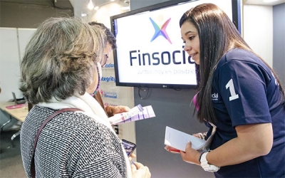 Finsocial reconoce y premia el trabajo de los maestros de Colombia