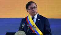Petro asume como el primer presidente de izquierda en Colombia