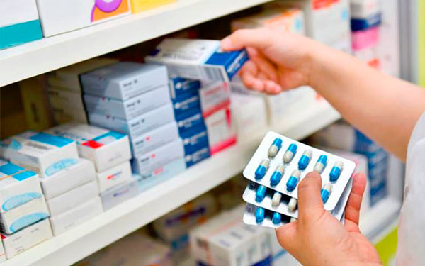 Industria farmac&eacute;utica nacional pide participar en c&aacute;lculo de UPC