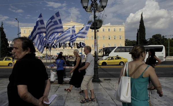 Atenas dice que espera ratificar el rescate el 18 de agosto