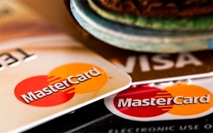 Eurozona creará sistema de pagos para competir con Visa y MasterCard